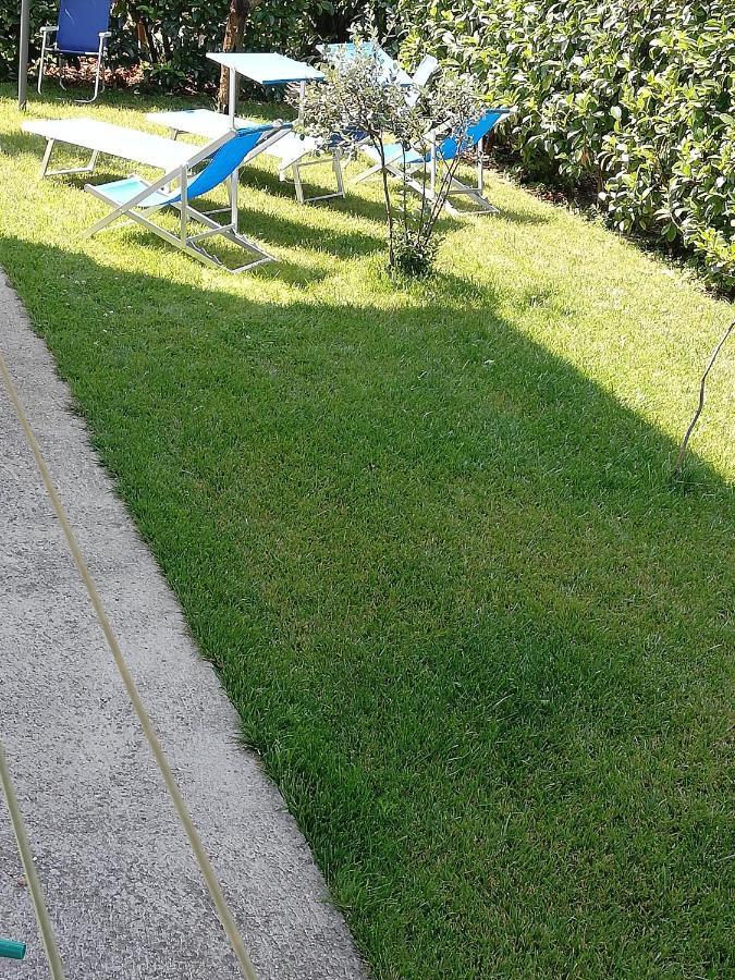 B&B Villa Rosa SantʼAntonio Abate Exterior foto